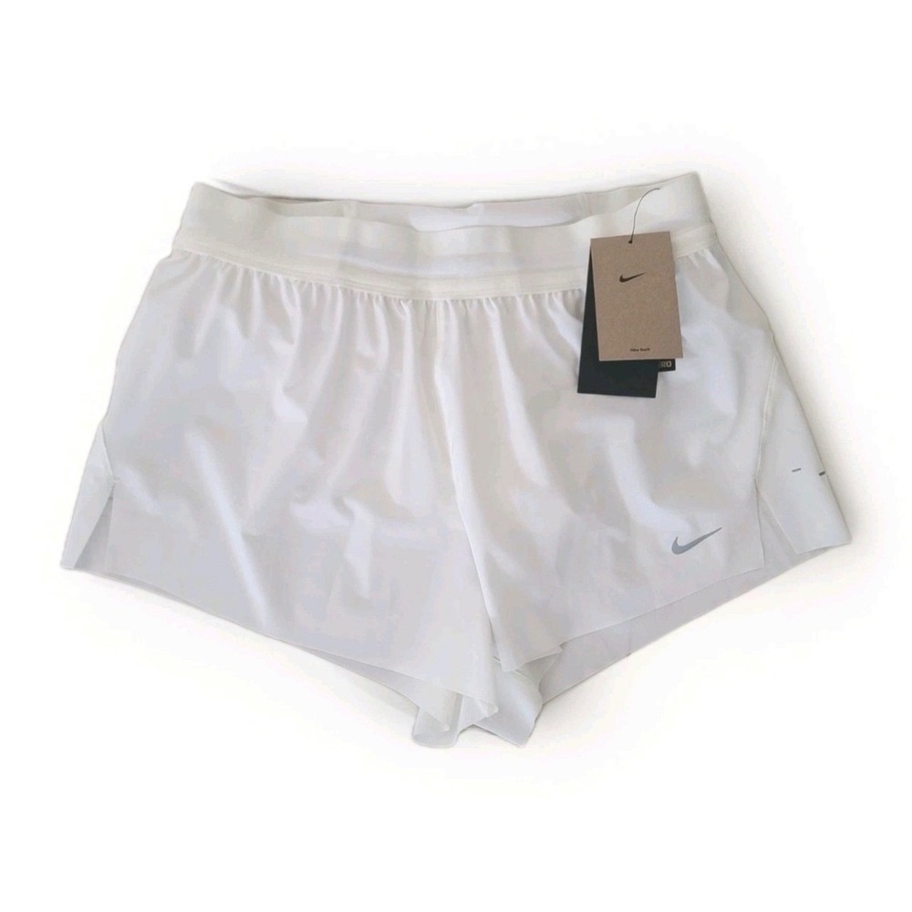 Nike Swift Womens Medium Running Shorts White Mid Rise 2.5 Inch Inseam HQ0638